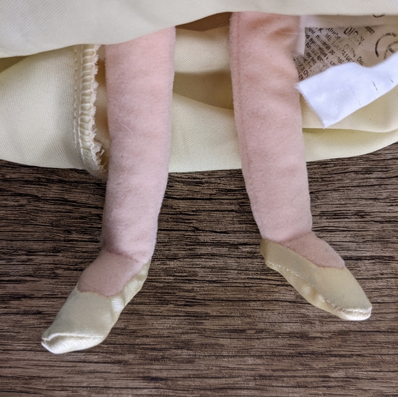 ✨Belle Mouseketoy Doll✨ - Picture 5 of 10